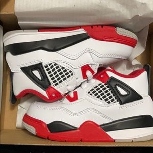 Fire red Jordan 4s size 7c toddler